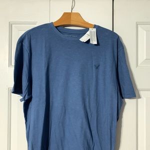 american eagle t-shirt